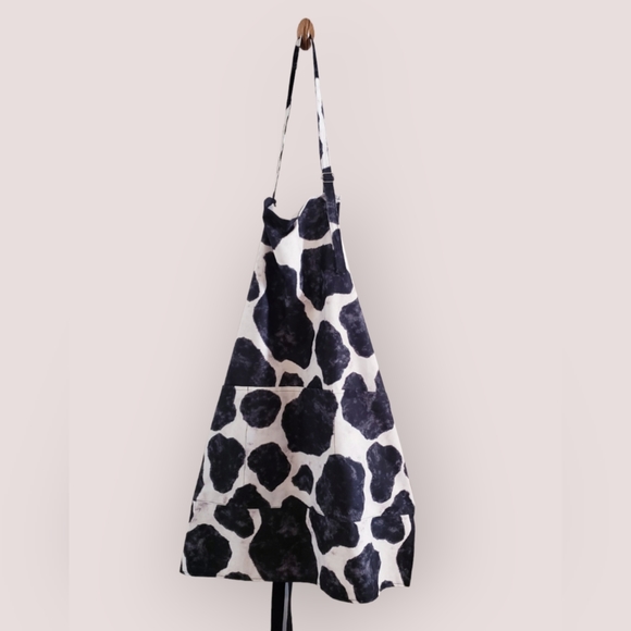 Cow print apron - Picture 2 of 9